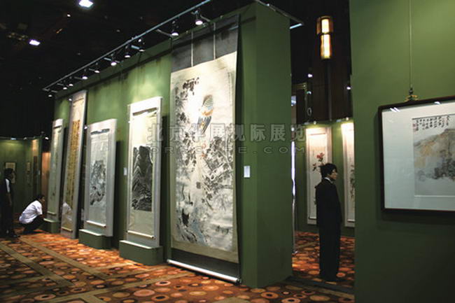 無(wú)縫展板租賃書(shū)畫(huà)展墻活動(dòng)展板_專用專業(yè)掛畫(huà)展板-2