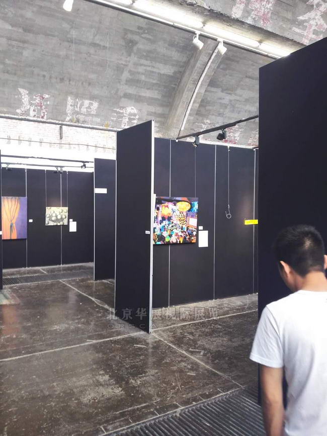 活動(dòng)展墻無縫展板_小央美作品匯報(bào)展-3